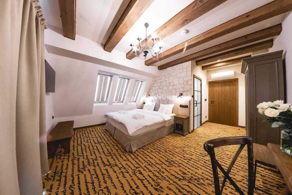 Dwór Bogucin Hotel & Restauracja