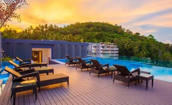 The Aristo Beach by Holy Cow 318