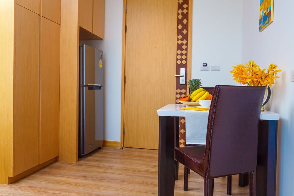 The Aristo Beach Front 713 by Holy Cow