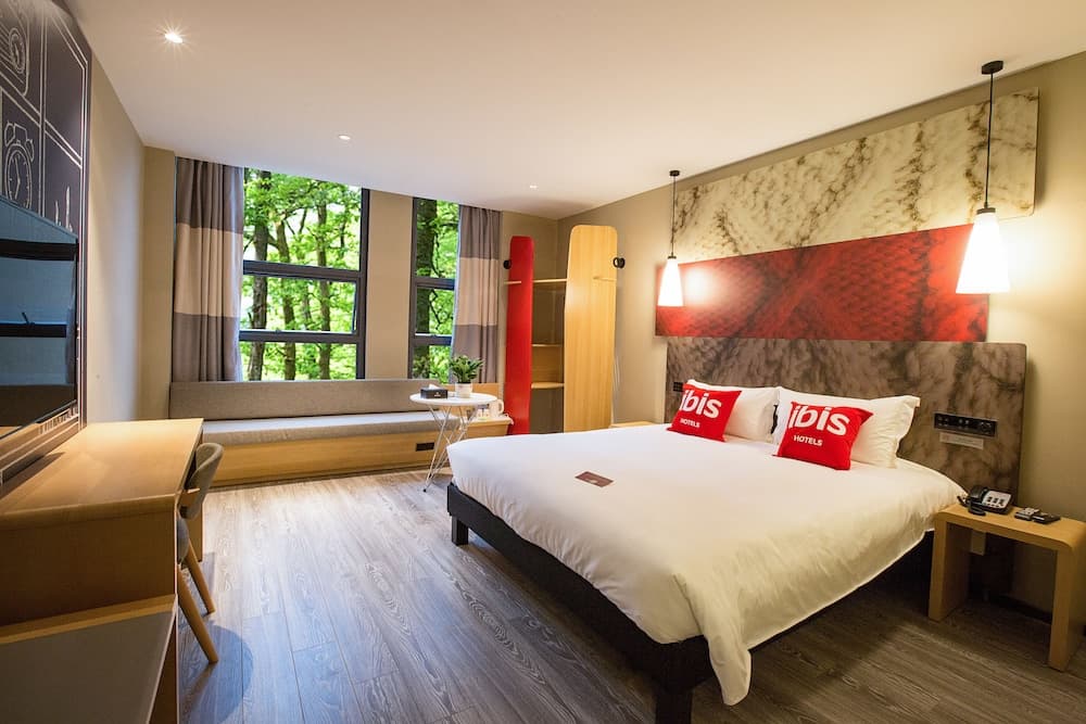 Ibis Neijiang North Railway station Hotel