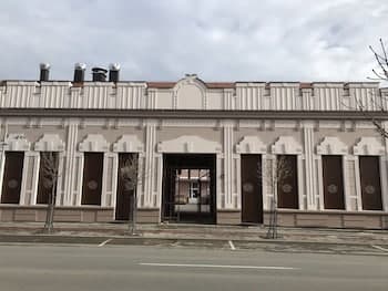 King Peter Apartments