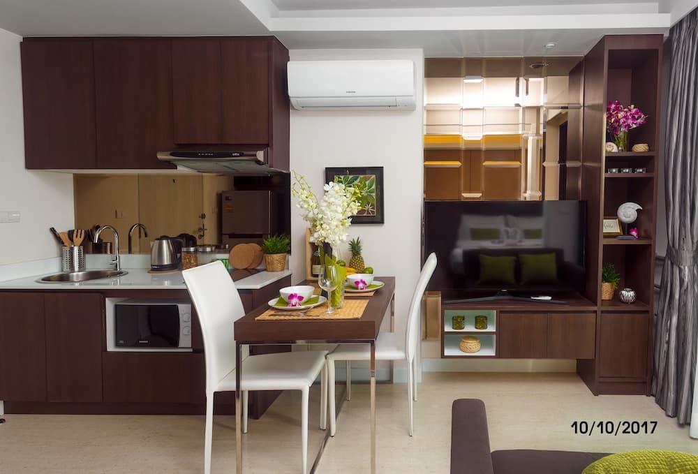 Aristo Resort Phuket 620 by Holy Cow