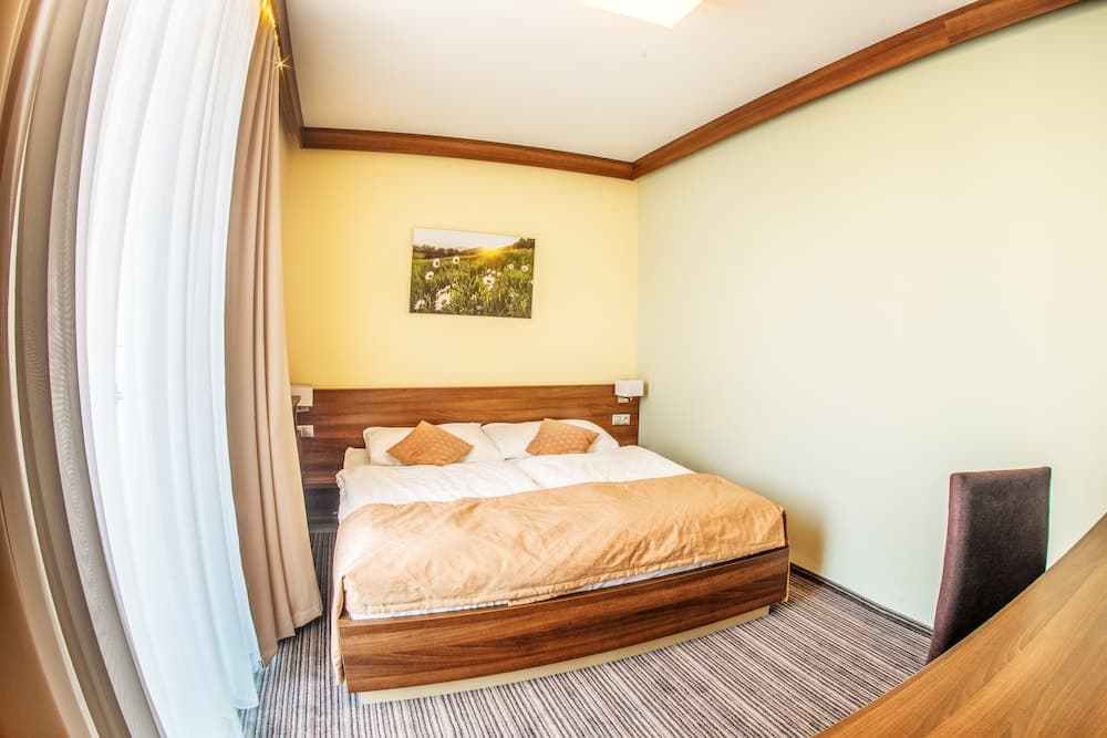 Alexandra Business Hotel