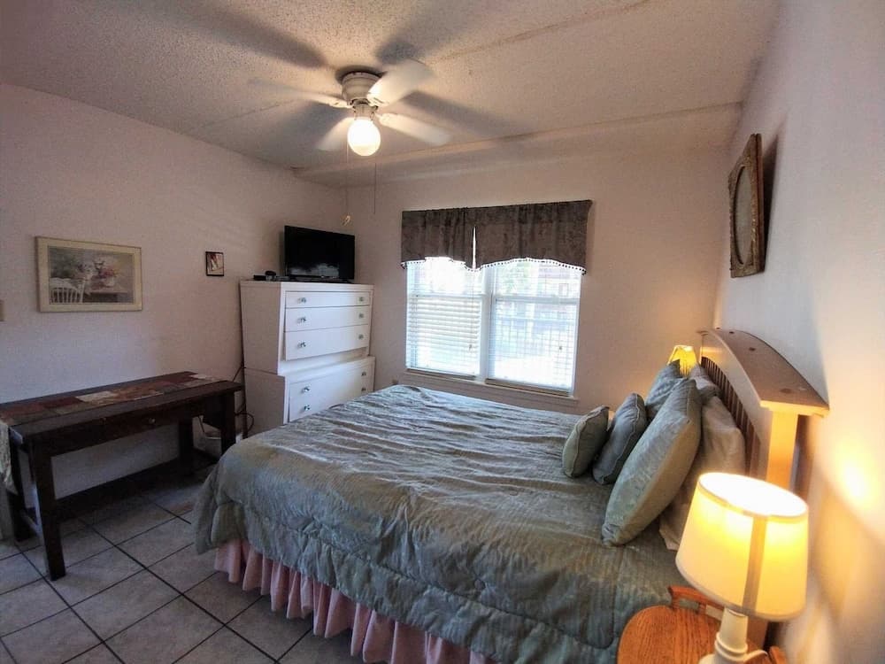 Surfside I 206 Minium 2 Bedroom Condo by RedAwning