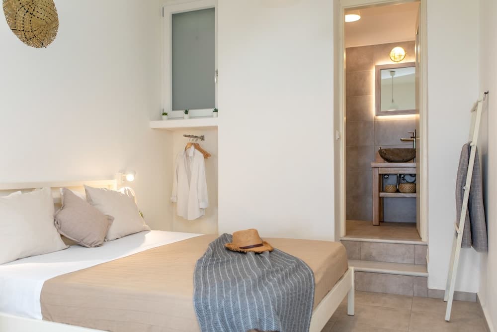 Thea Suites Naxos