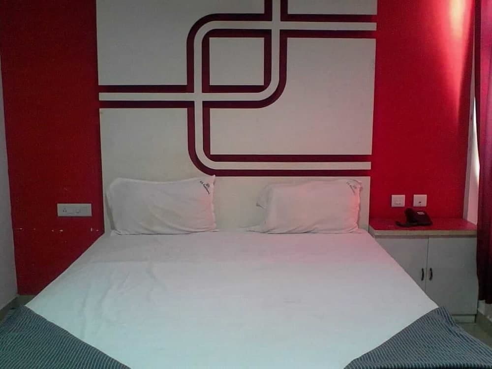 StayApart - SR Residence