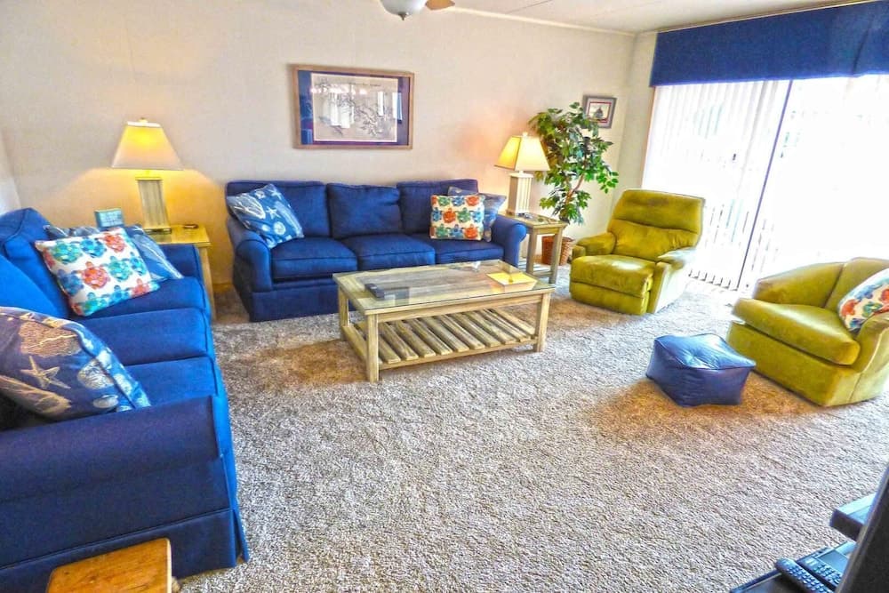 Mariner's Wharf 105 - 2 Br Condo