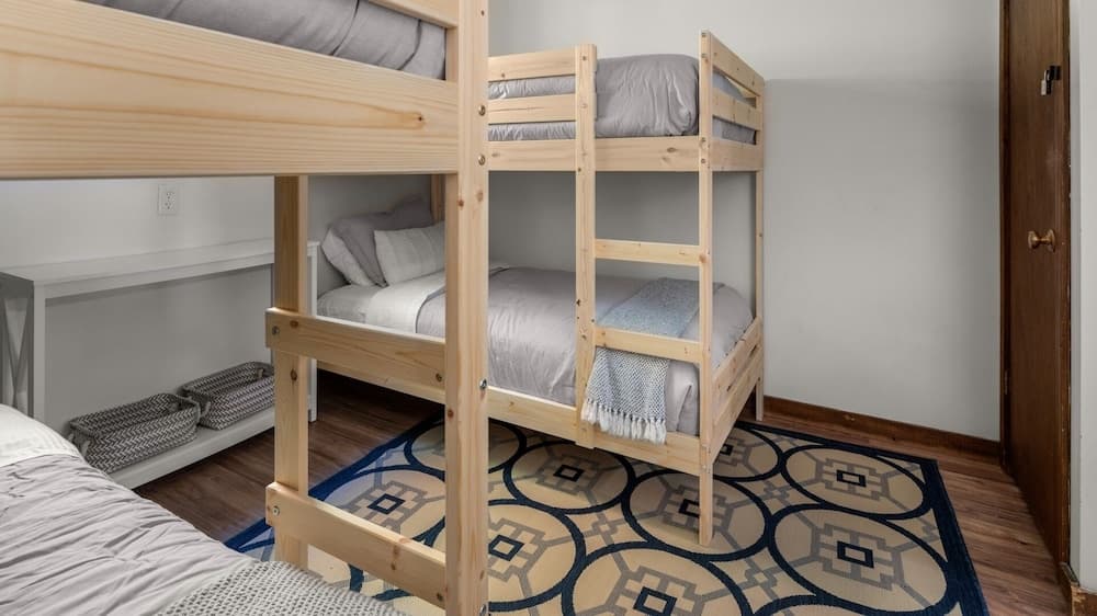 57 North Lynx 3 Bedroom Condo by RedAwning