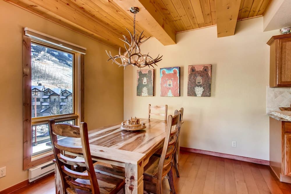 Recently Remodeled 2 Br Condo at the Plaza