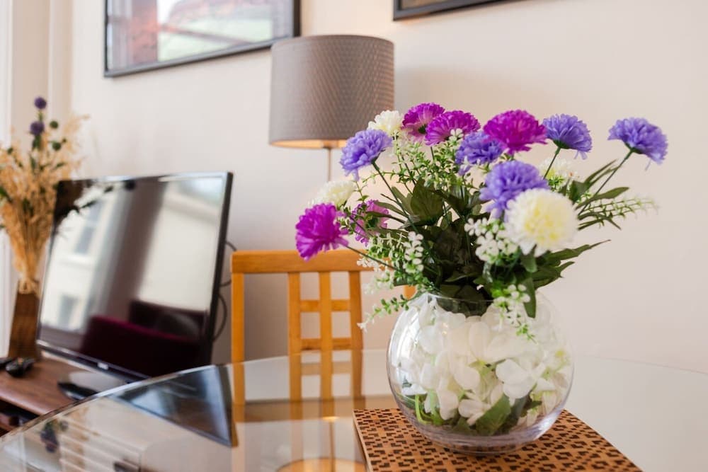 Great Location Heart of the Centre 2 Bed 2 Bath