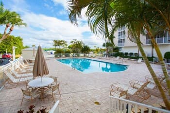 Bonita Beach 5500 - 1702