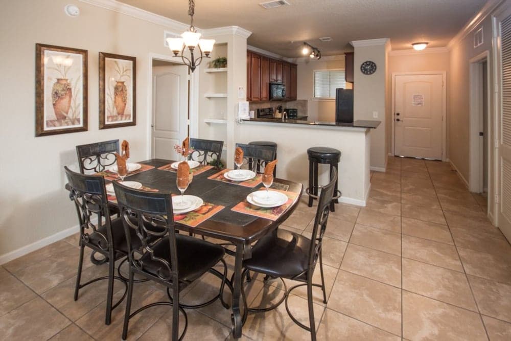 Bella Piazza 907 - 926