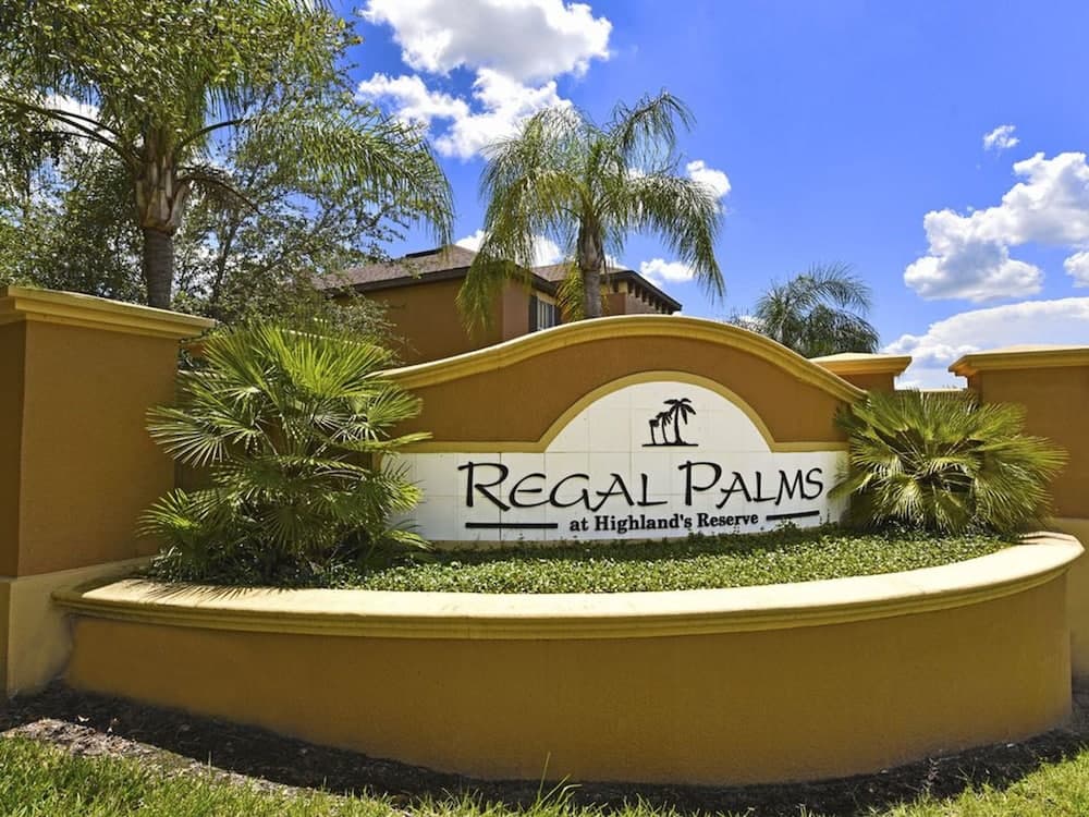 Regal Palms Resort & Spa 733