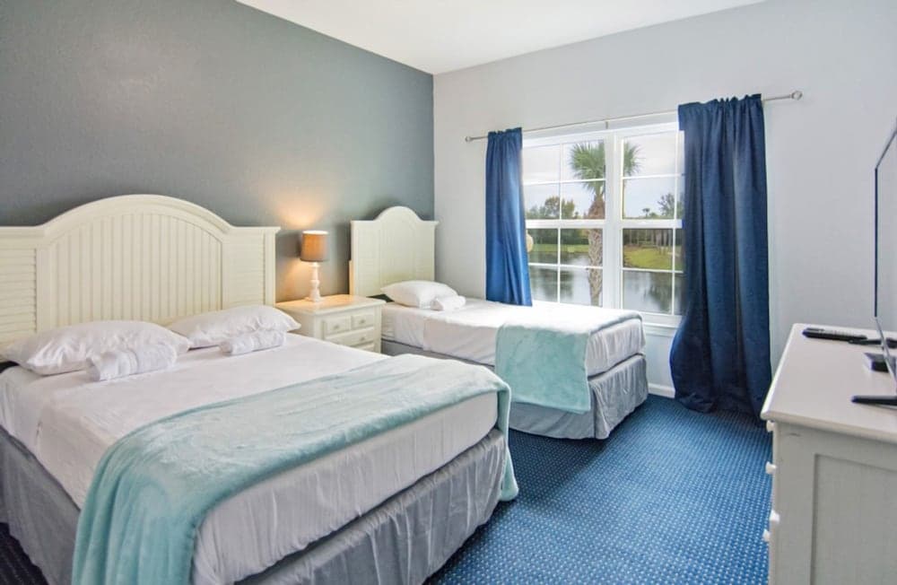 Runaway Beach 3004 B12.202