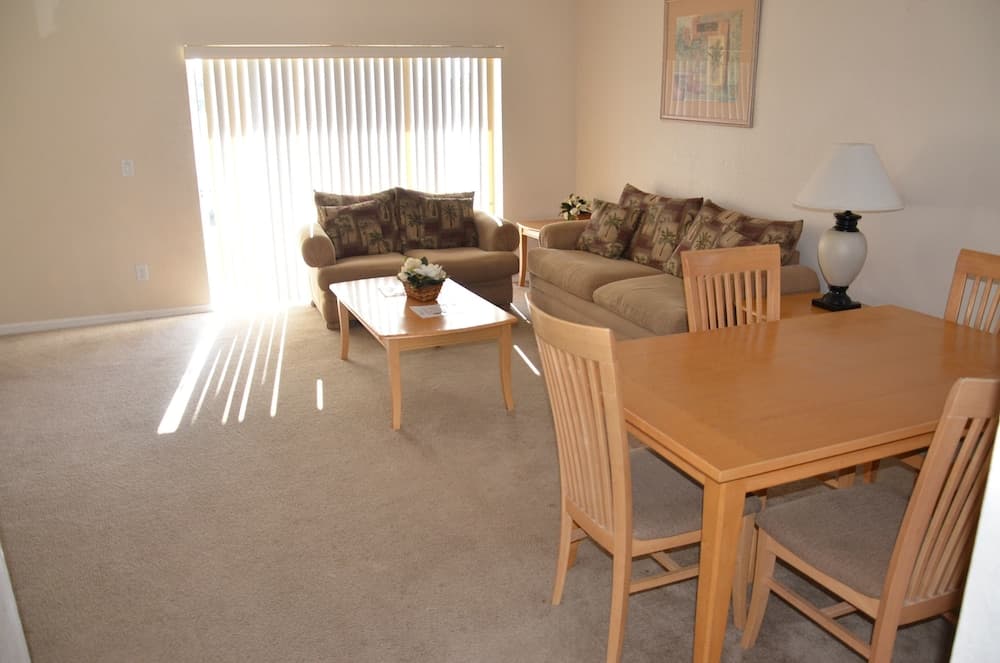 Regal Palms Resort & Spa 2000