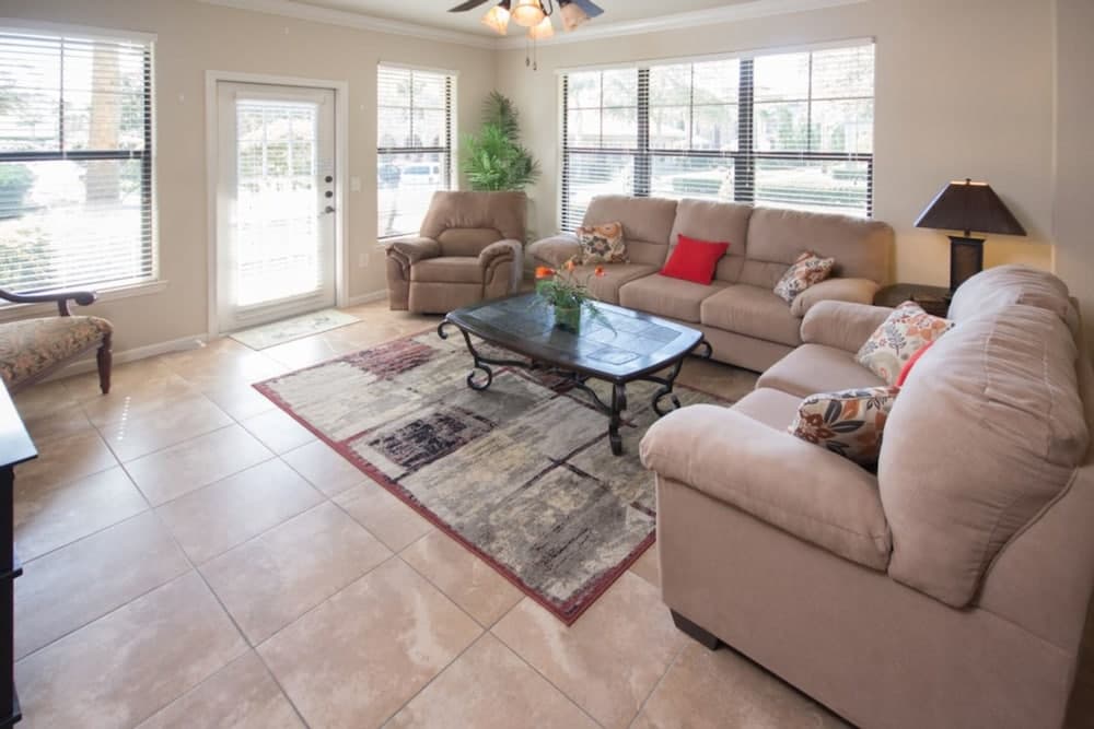 Bella Piazza 903 - 813