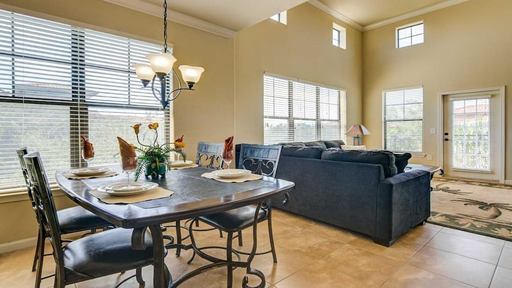 Bella Piazza 904 - 535