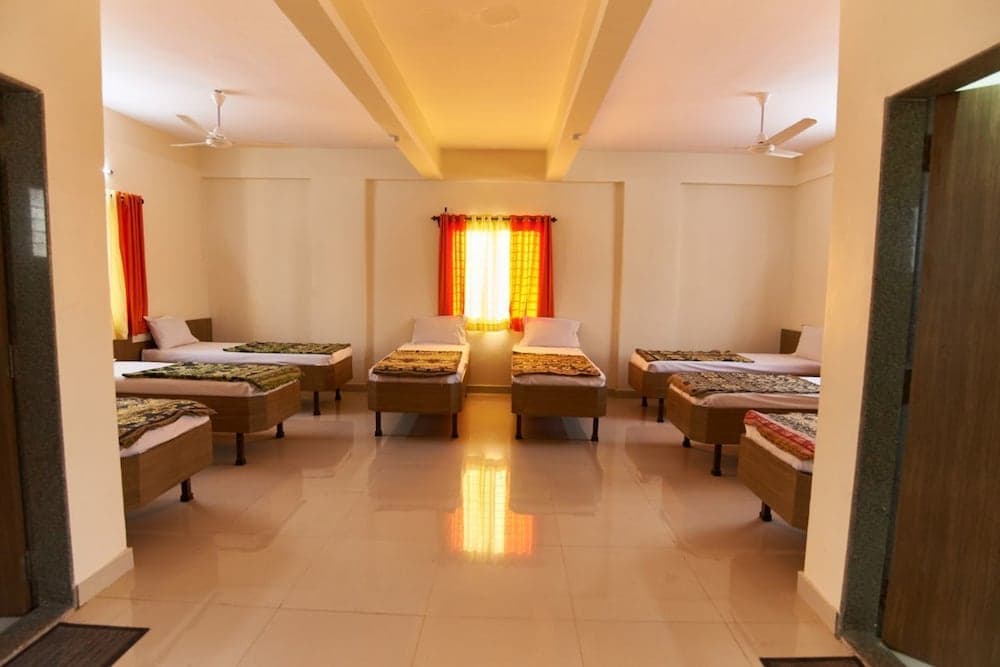 Hotel Shree Sai Sangam Delux