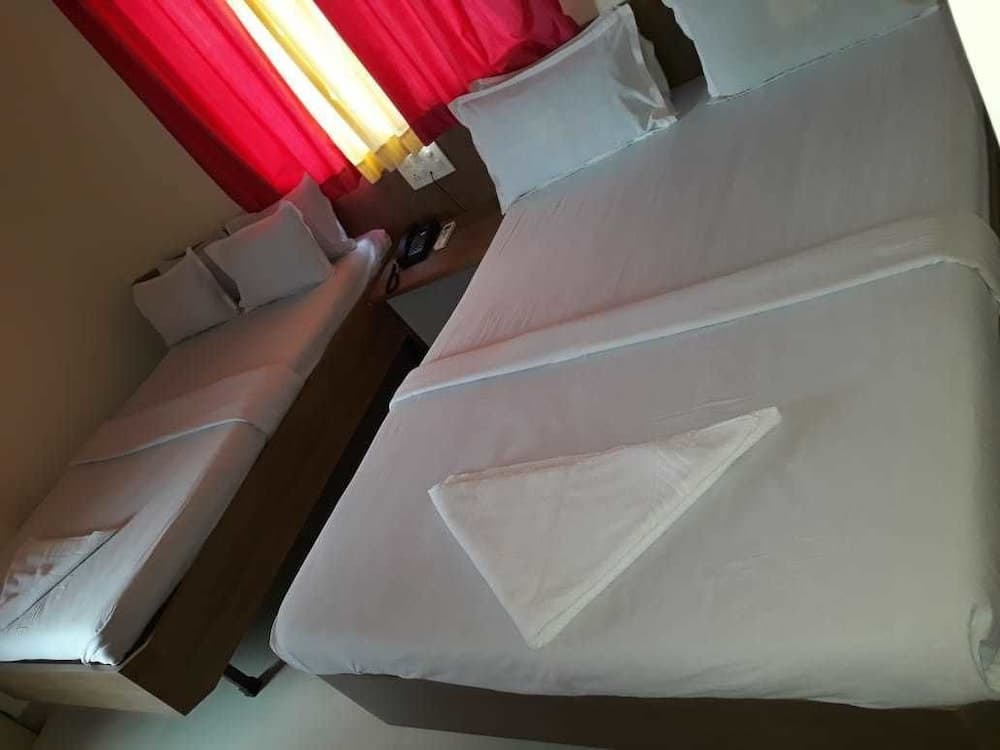 Hotel Shree Sai Sangam Delux