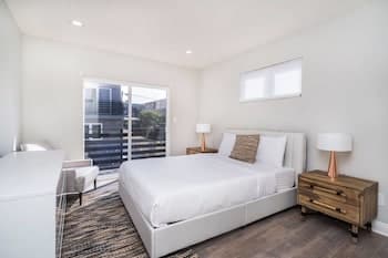 Brand NEW Luxury 3bdr Townhome In Silver Lake