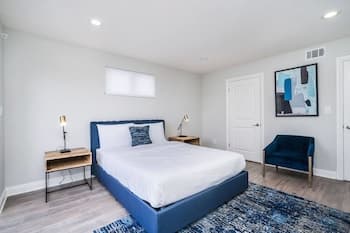 Brand NEW Luxury Modern 3bdr Townhome In Silver Lake