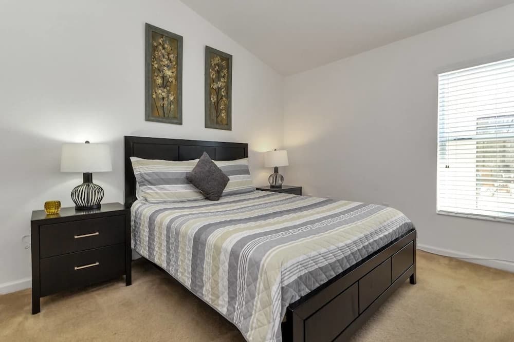 Davenport - New Listing 4bd/3ba Home - #4av410