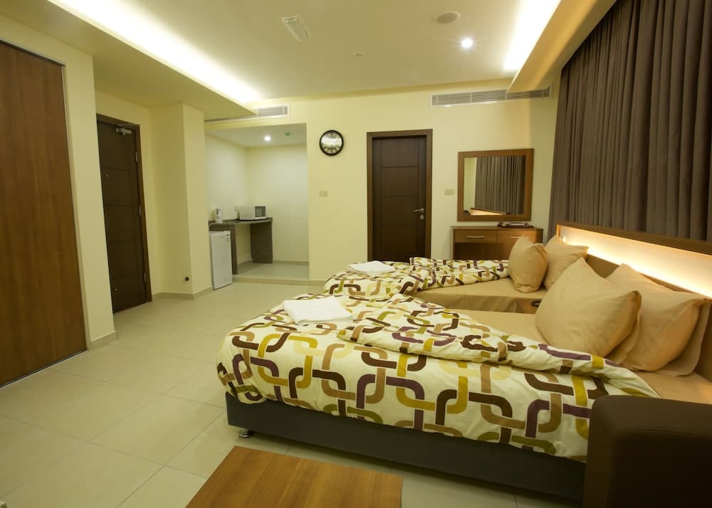 Lujain Hotel Suites