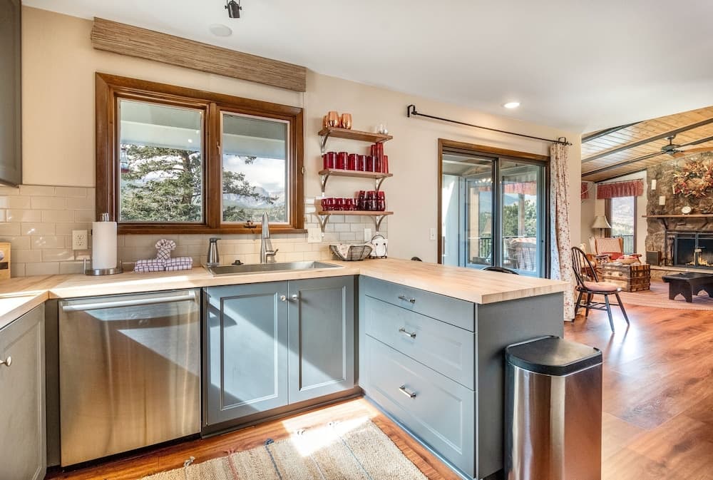 Stevenson Family Vacation At Windcliff 3 Bedroom Home by RedAwning