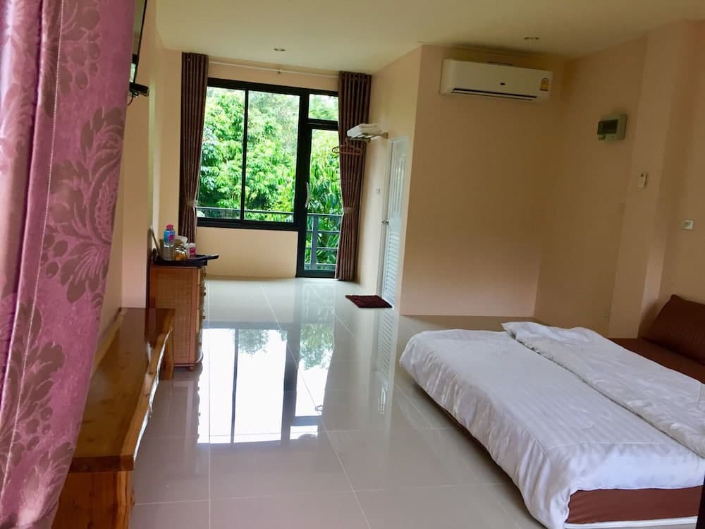 Wang Tey Homestay Khiri Wong