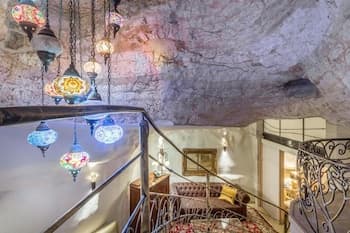 Western Wall Luxury House