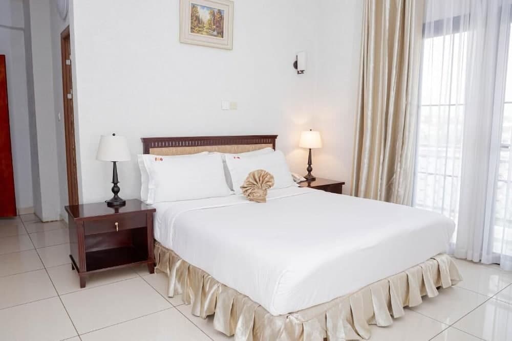 Hotel Hibiscus Louis