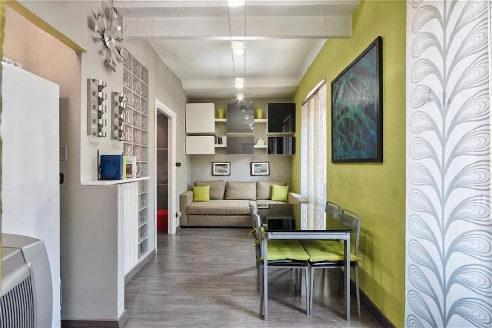 Torino San Salvario Stylish Apartment
