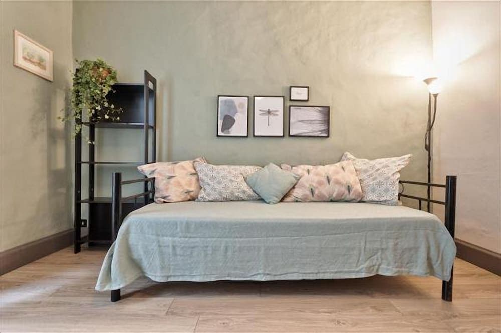 Duomo & Palazzo Reale Apartment