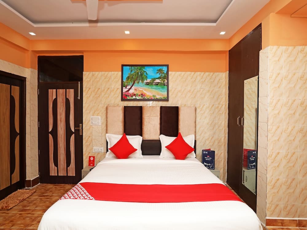 OYO 22663 Qlark Rooms & Lawn