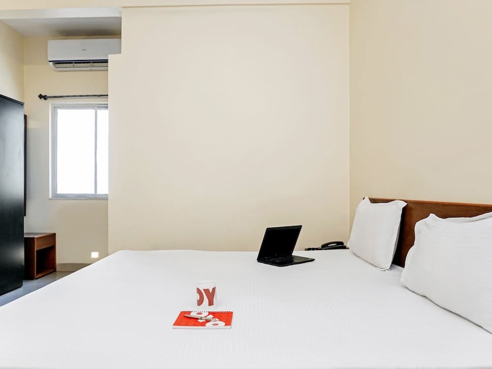 OYO Living 26804 Luxurious Studio Rooms