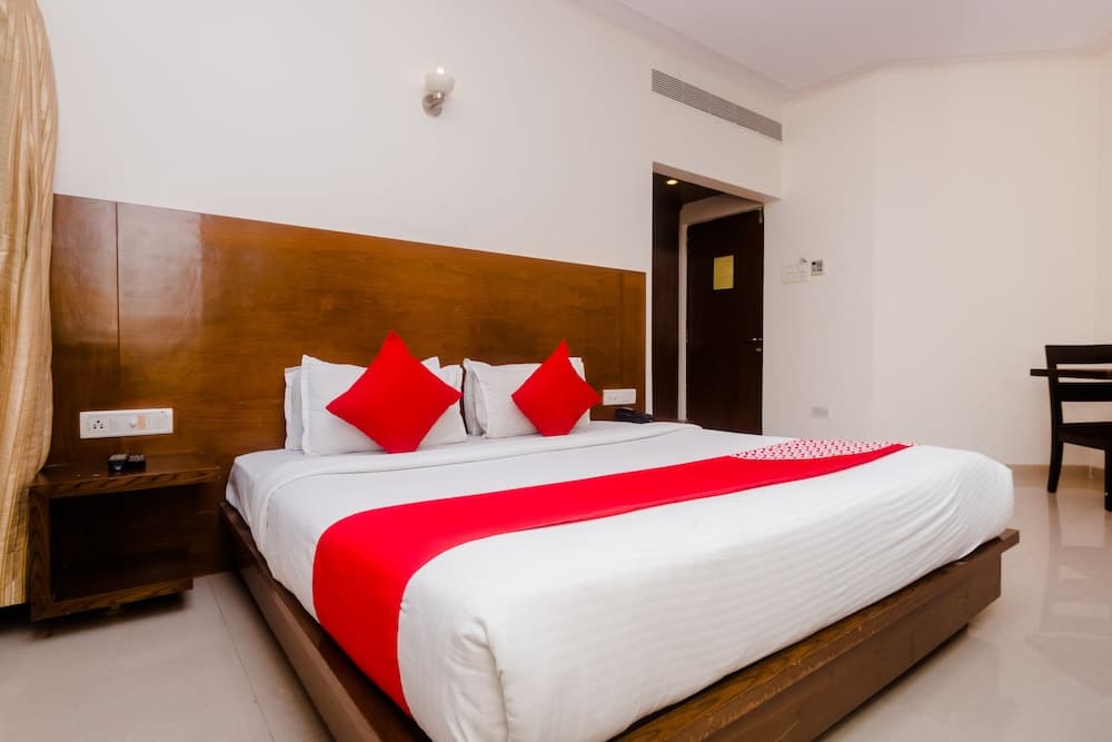 OYO 26750 Vashi Gymkhana