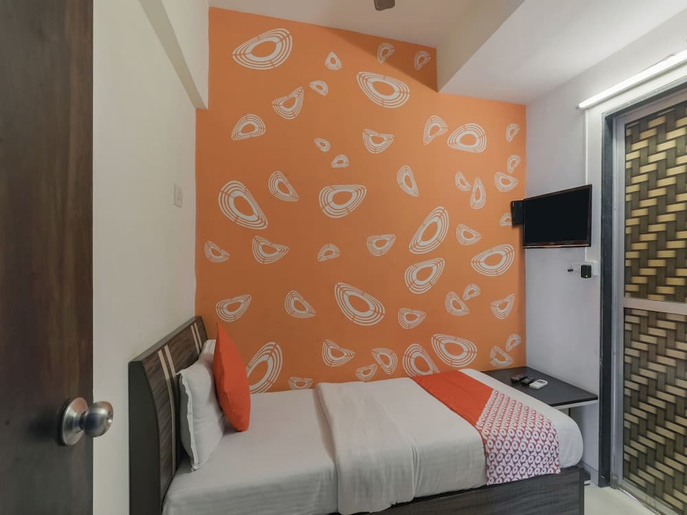 OYO 22920 Executive Skyline Service Apartments