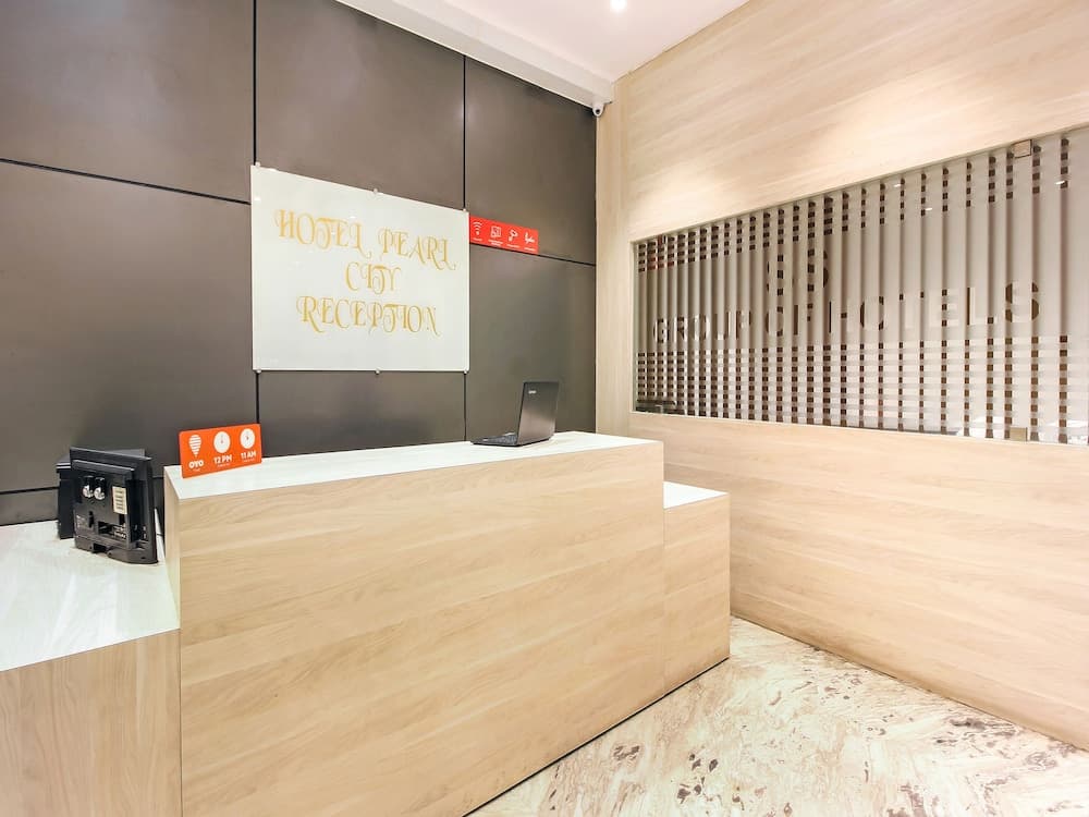 OYO Flagship 19460 Hotel Pearl City