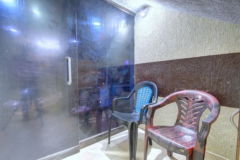 OYO 22503 Hotel Residency Gate