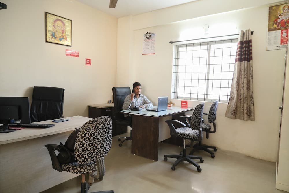 OYO 24924 Krishna Kunj