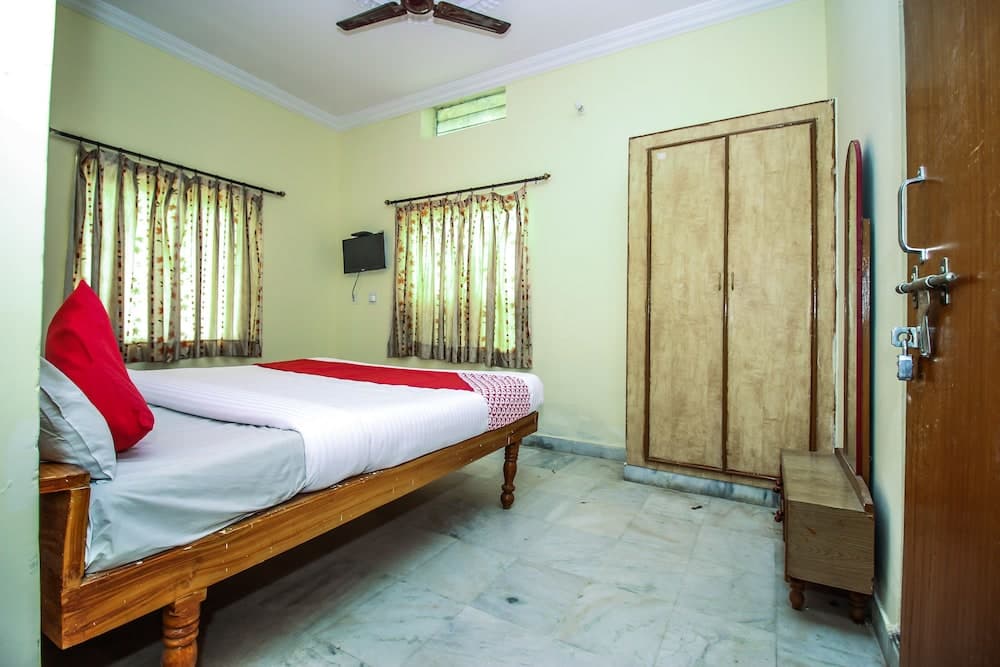 OYO 16129 Hotel Taj Palace