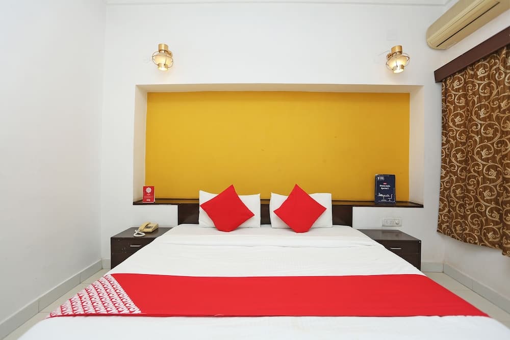 OYO 2877 Hotel Narayana Palace