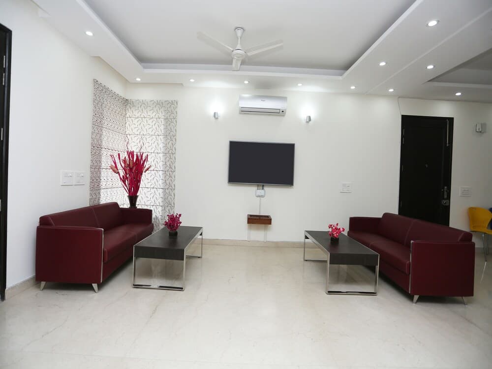 OYO 27674 Dhairya Residency