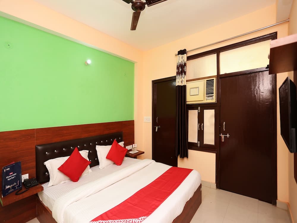 OYO 22826 Hotel Sheltear & Resturant