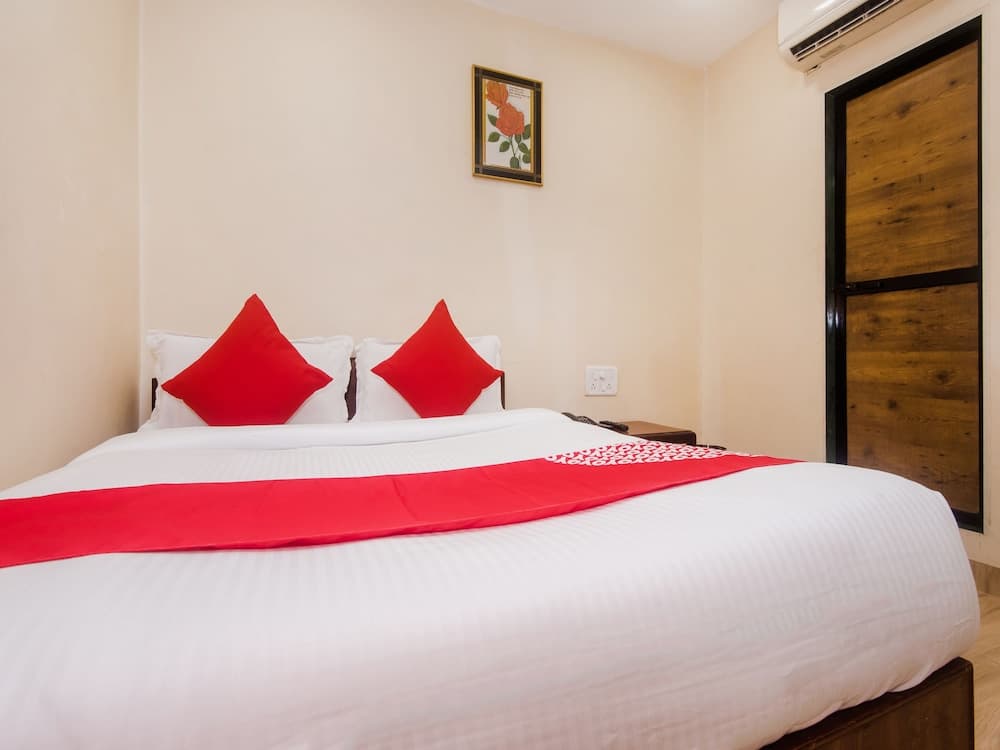 OYO 19841 Shivar Guest House