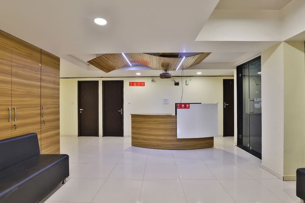 OYO 19842 Hotel Rudraksh Inn