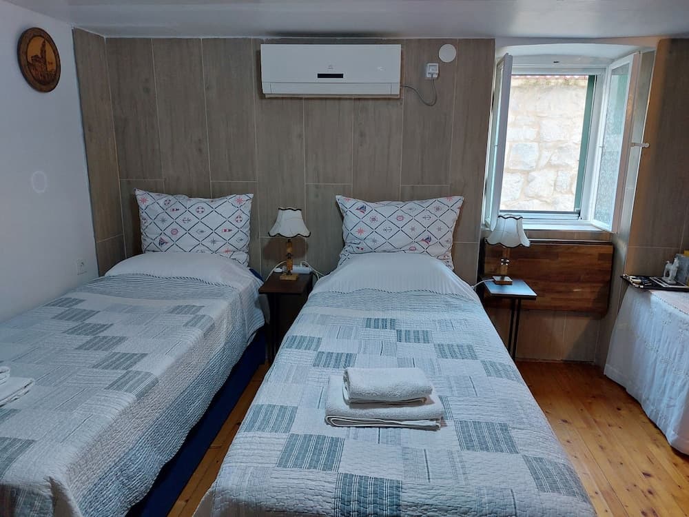 Cozy En-suite Rm on Dumanica