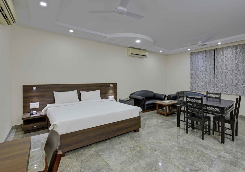 Hotel Highway King Shahpura