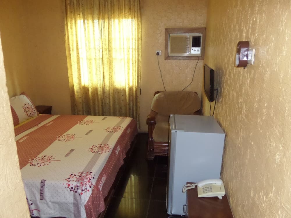 Abi-K Suites and Inn