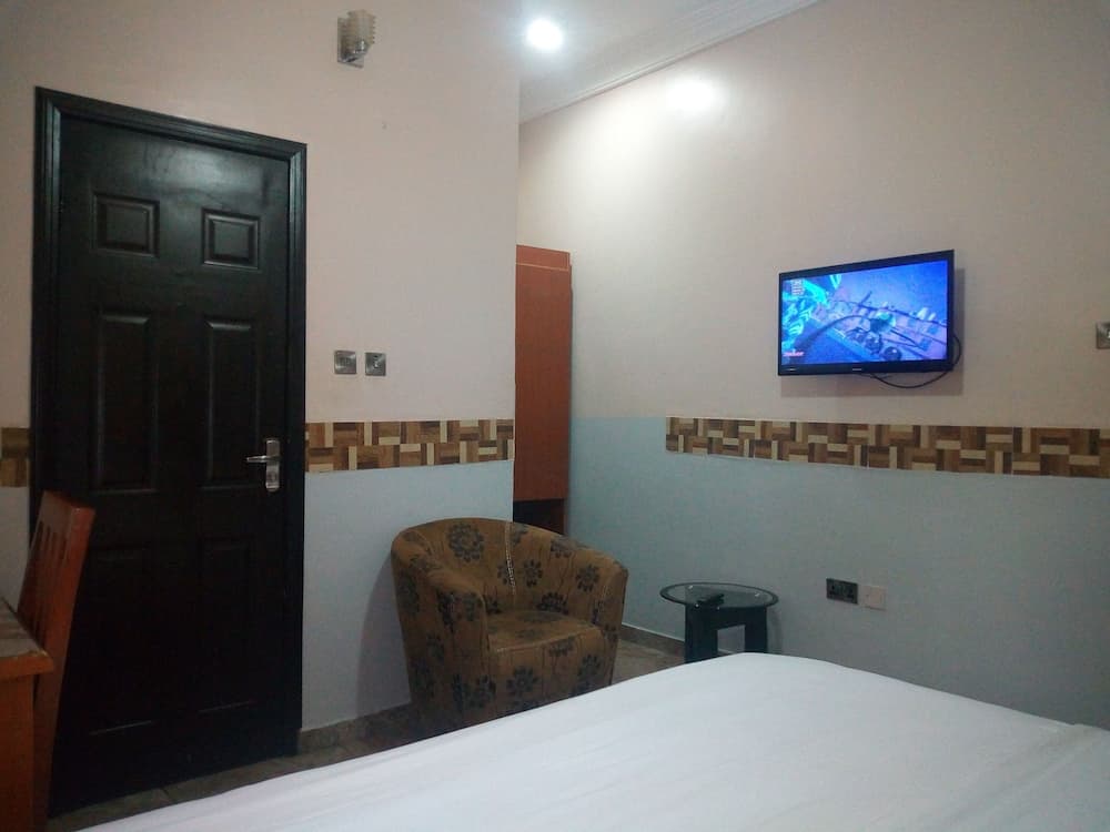 Bayse One Place Jericho